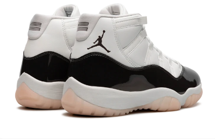 Air Jordan 11 WMNS 'Neapolitan' – AR0715-101