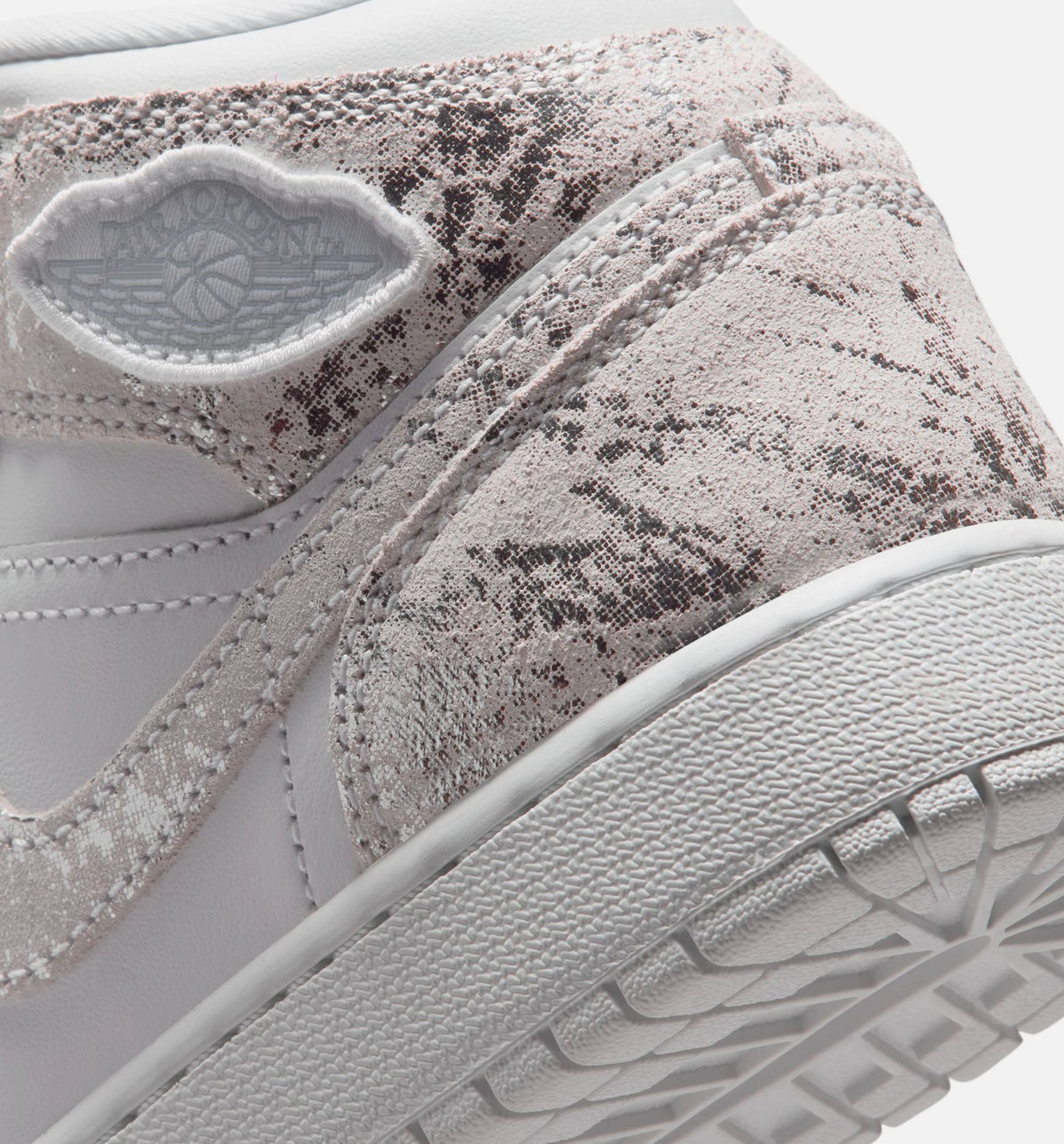 Air Jordan 1 Mid SE Grade School Lifestyle Shoe