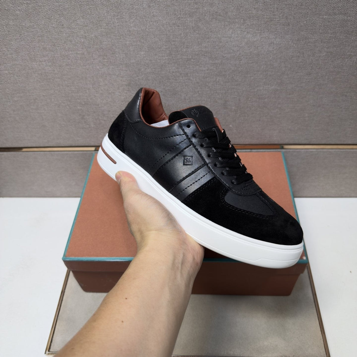 Men's Paneled Low-Top Sneakers